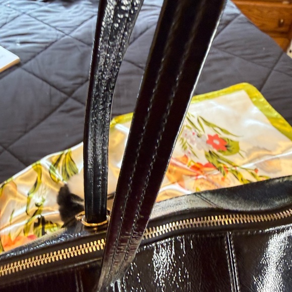 Coach Laura Signature Tote Black Patent Leather Trim - Picture 12 of 14